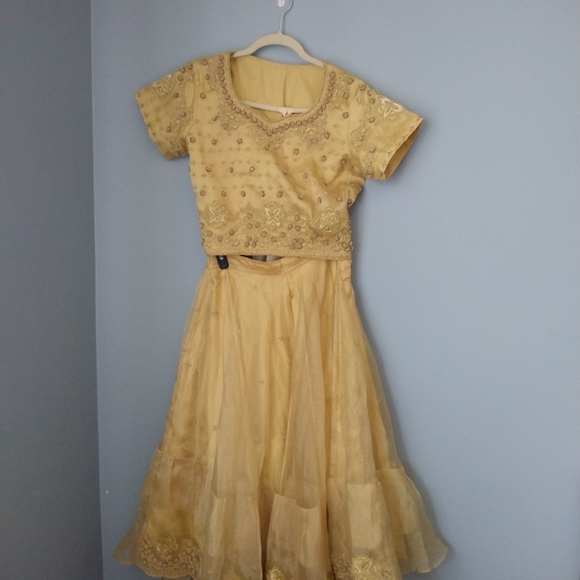 Gold Color Long Lehenga With laced back Choli Indian Traditional Dress 2 piece - Picture 2 of 10